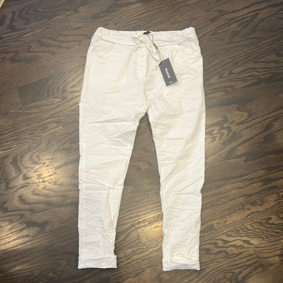 *MORE SIZES ADDED!*NWT Venti6 super soft, stretchy, white krinkle jogger pants - Picture 1 of 3